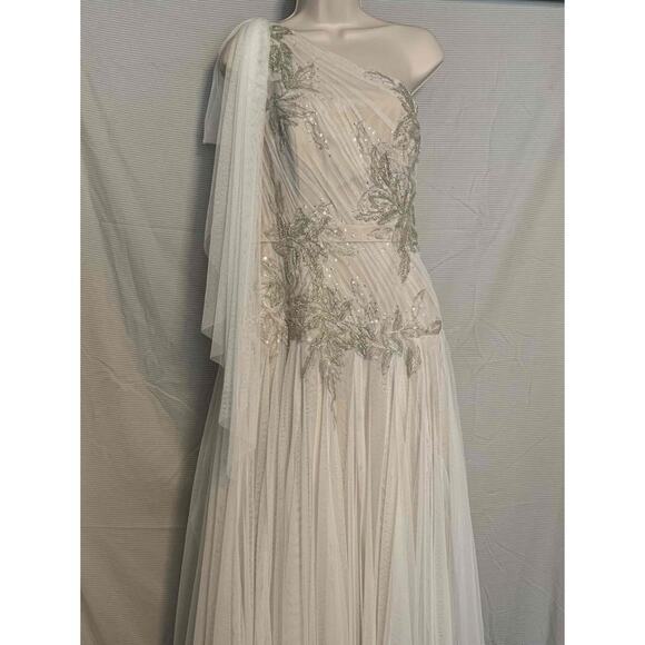 Galina Signature One-Shoulder Champagne Wedding Gown/ Dress - Size 6 - Picture 2 of 8